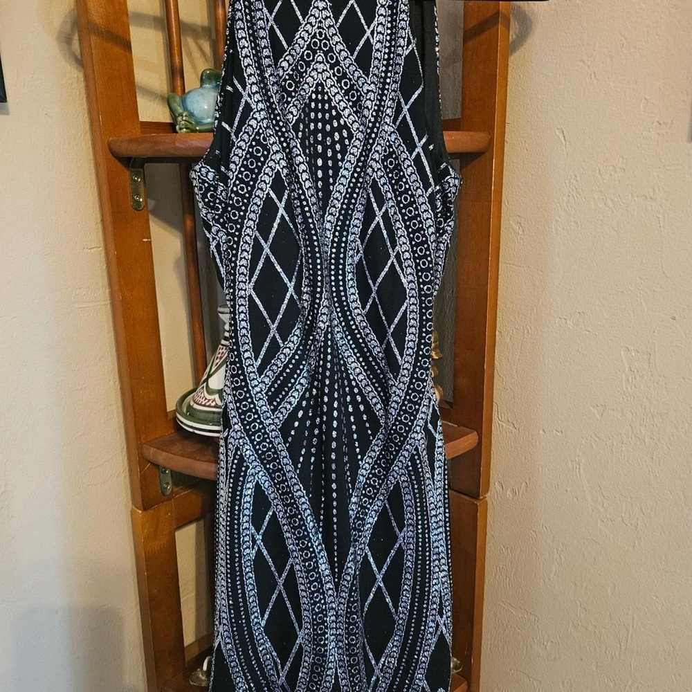 Xtraordinary Black & White Geometric Maxi Dress